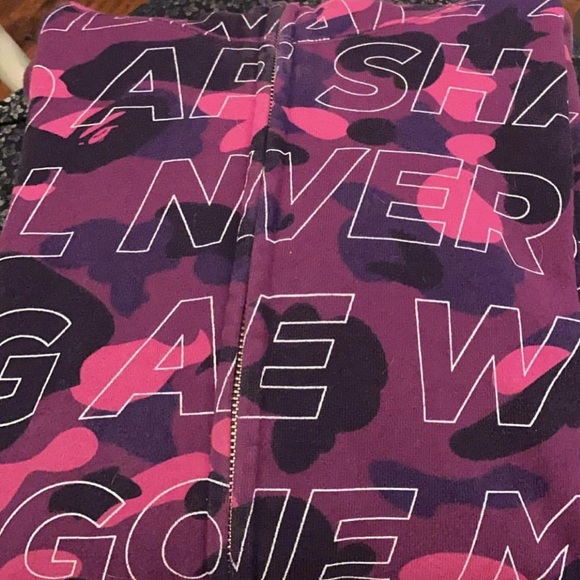 ASNKA BAPE FULL ZIP UP SWEATER (rare) - Picture 2 of 7